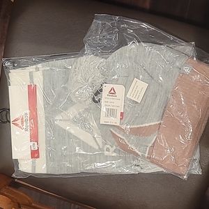 NWT Reebok scarf and hat combo